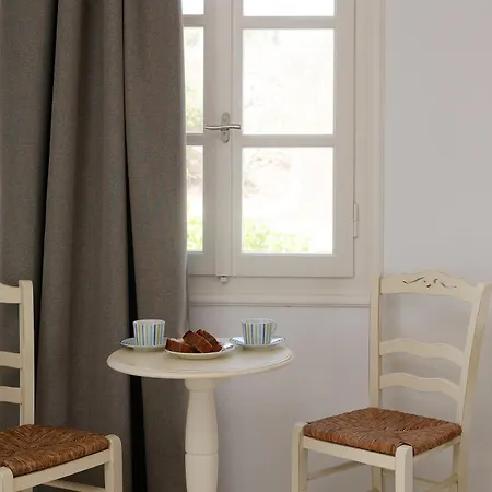 Porto Rondo Agios Prokopios (Naxos)