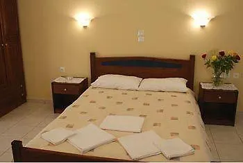 Porto Rondo Agios Prokopios (Naxos)